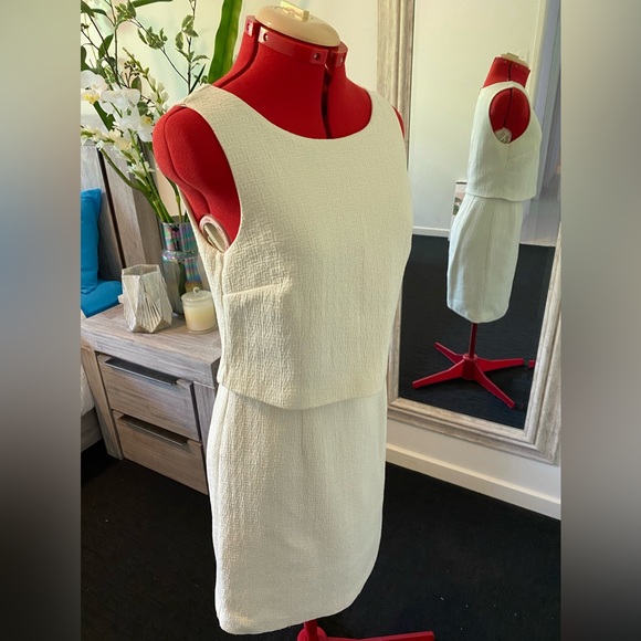 Size 6 - Classy Cream Banana Republic layered dress - Picture 3 of 13